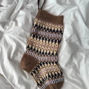 PetiteKnit Celeste Julestrømpe (Papirutgave)