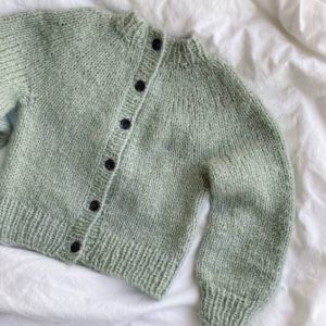 PetiteKnit Novice Cardigan Mini - Chunky Edition (Papirutgave)