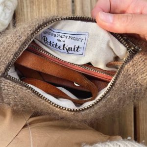 PetiteKnit Honey Clutch (Papirutgave)