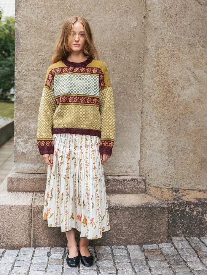 60bc3247e647df4e707158ff26704087.webp Norske ikoner voksen Enkeltoppskrift 2510, nr.1, Blome - Bilde 1