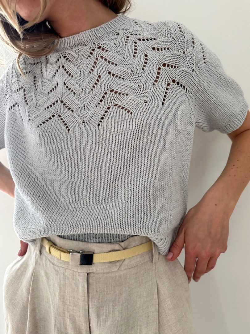 47d21feb7958e68ad4753c8b4868962c.jpg Le Knit, Tulipan Tee (Papirutgave) - Bilde 1